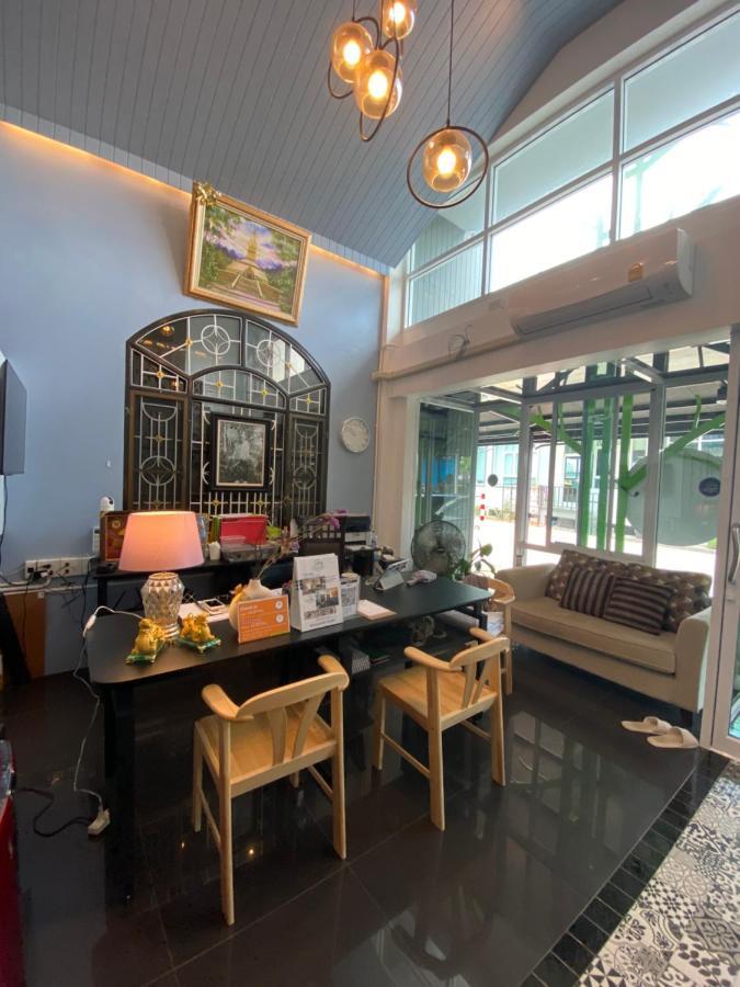 Jeboutiquelangsuan Hotel Lang Suan Eksteriør bilde